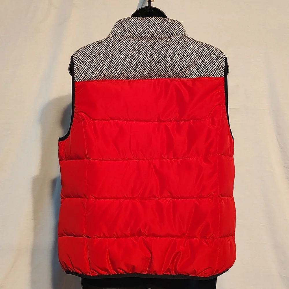 Women's red puffer vest by 'Ruff Hewn'. Size PXL - Picture 5 of 10